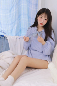 老公当着我的面和别的女人聊天